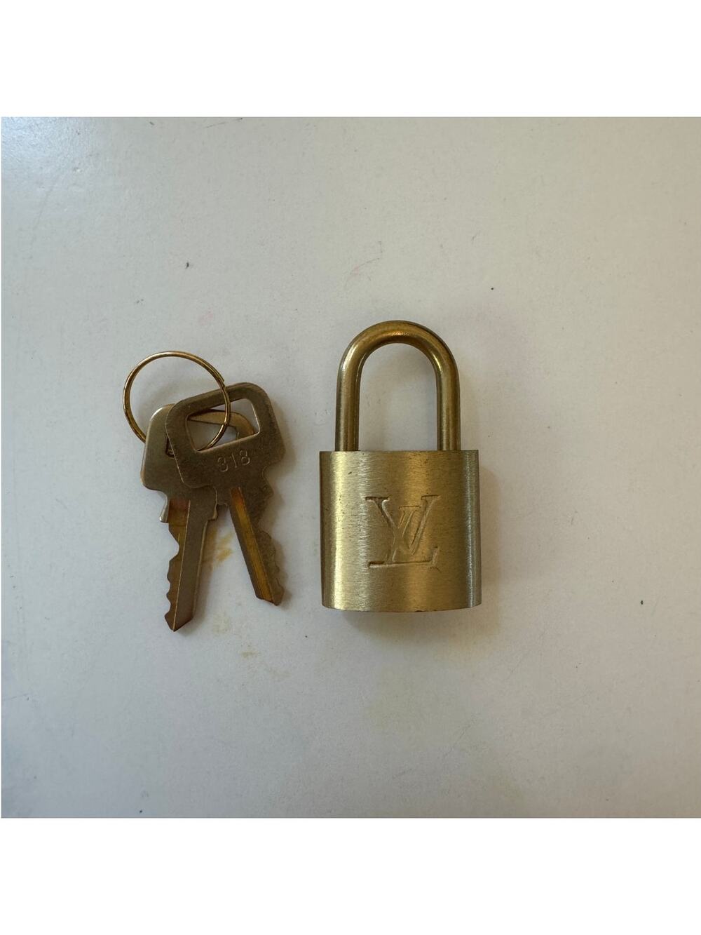 Louis Vuitton Lock #318